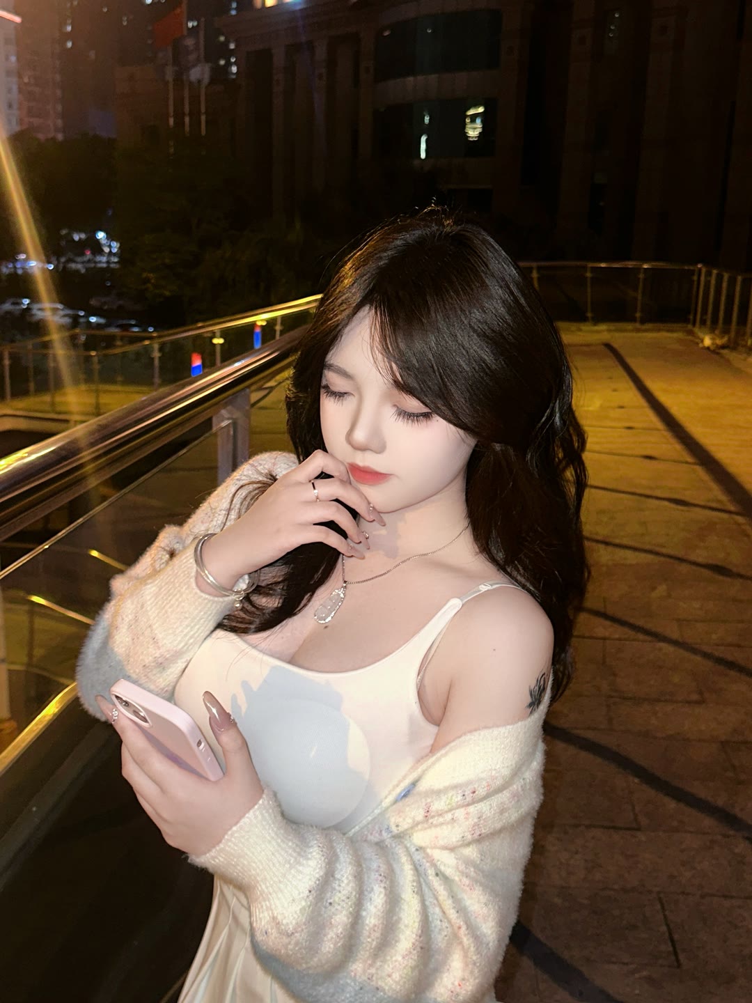 
Umi，抱歉给男人名分的事我做不到
-纯欲Mvp
-第4
张图片