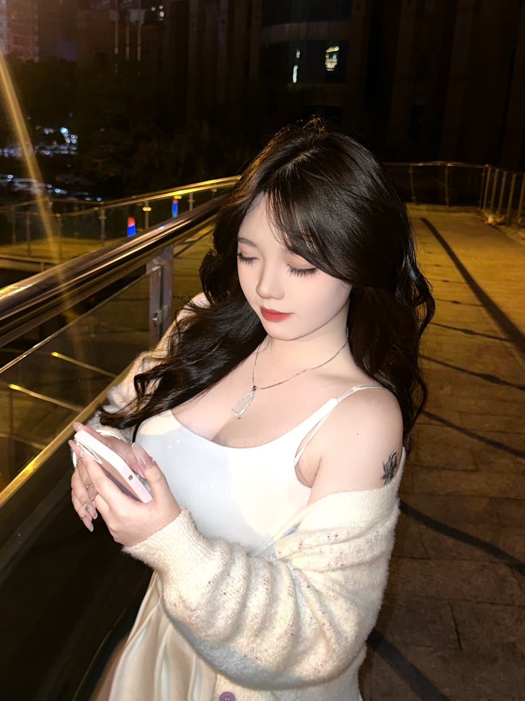 
Umi，抱歉给男人名分的事我做不到
-纯欲Mvp
-第2
张图片