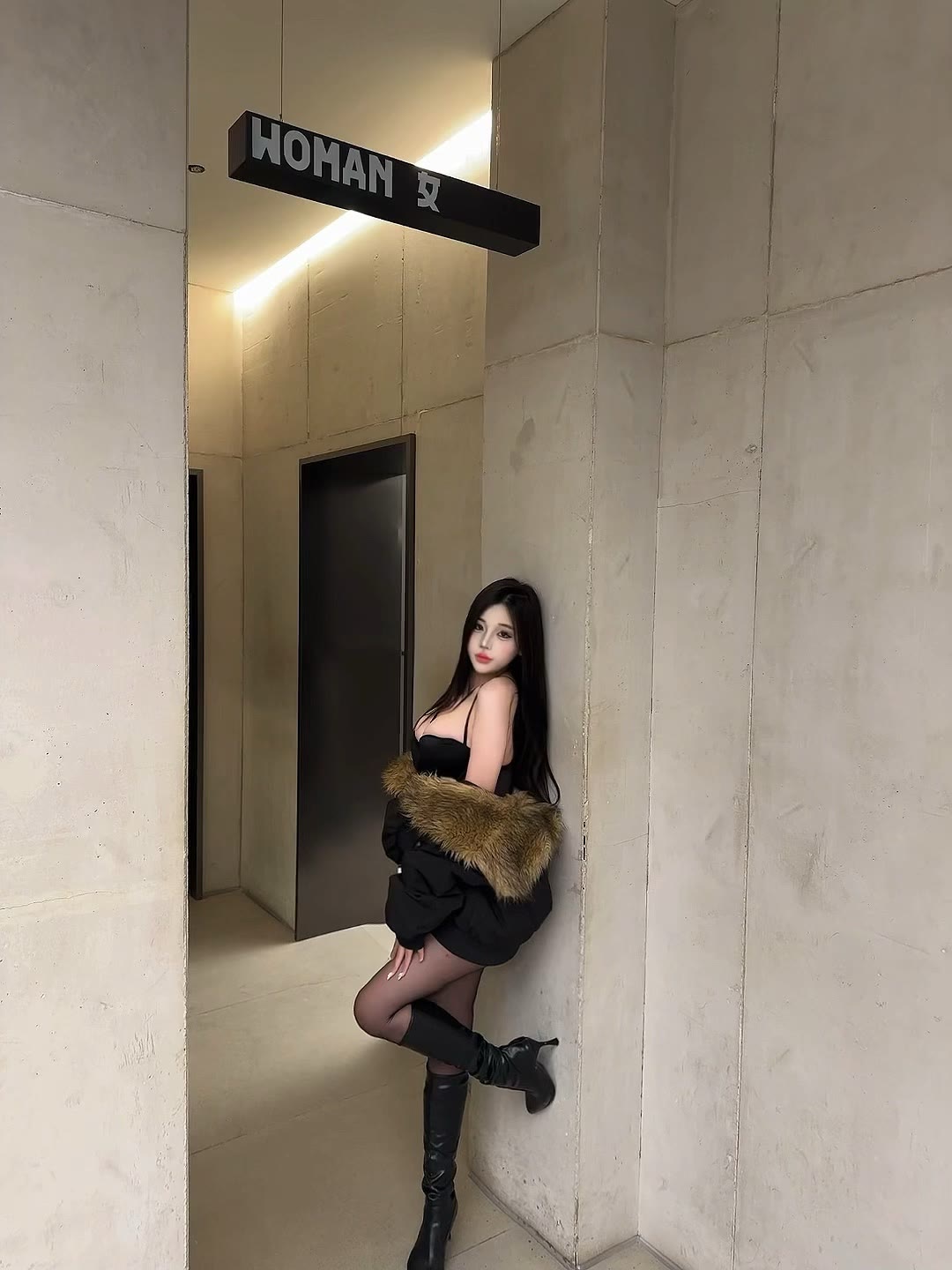 
abiyy,时尚闺蜜：魅力碰撞的瞬间
-纯欲Mvp
-第3
张图片