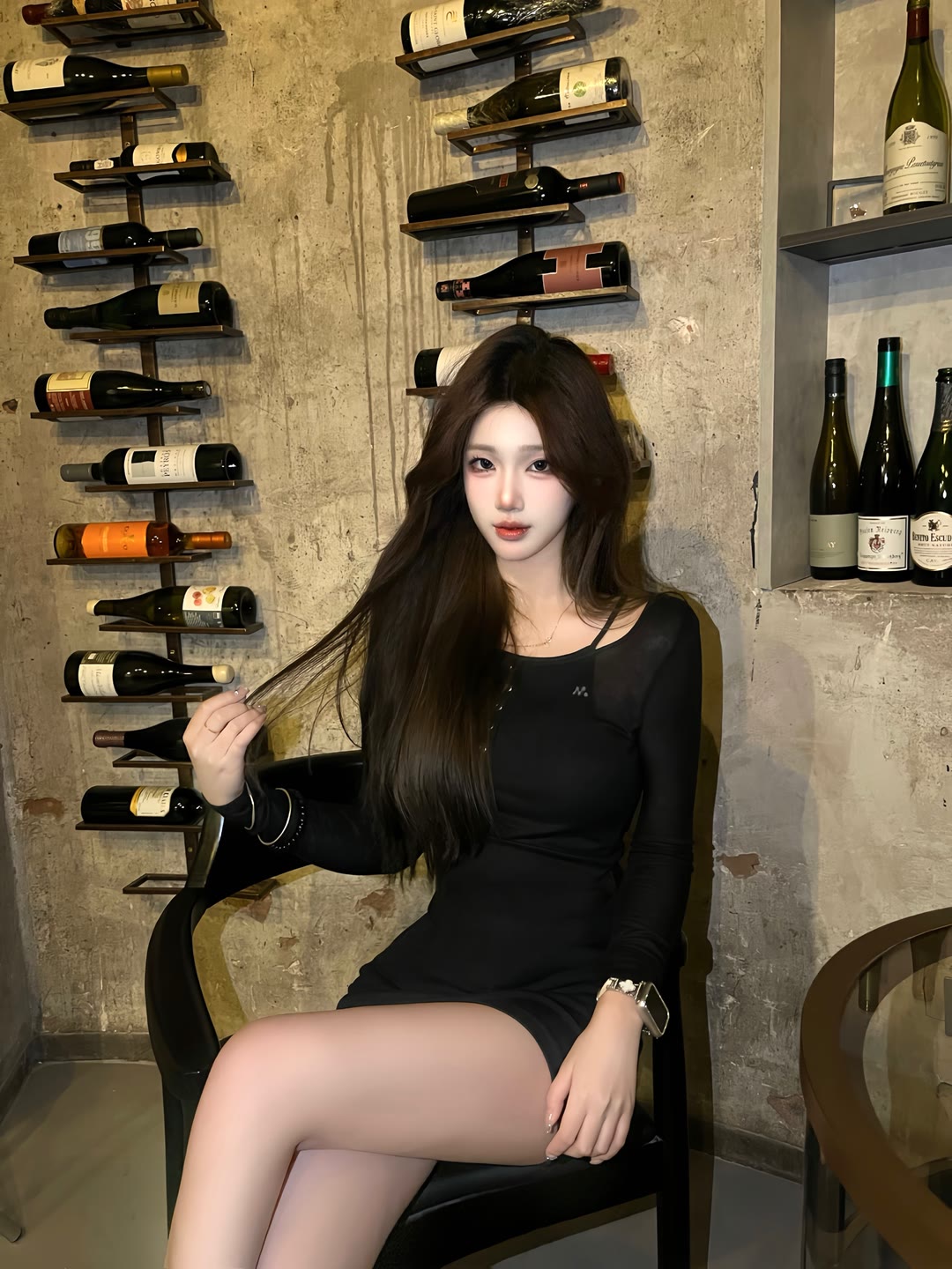 
-芮芮-，祝我们成为很会赚钱并且超级漂亮的女性
-纯欲Mvp
-第4
张图片