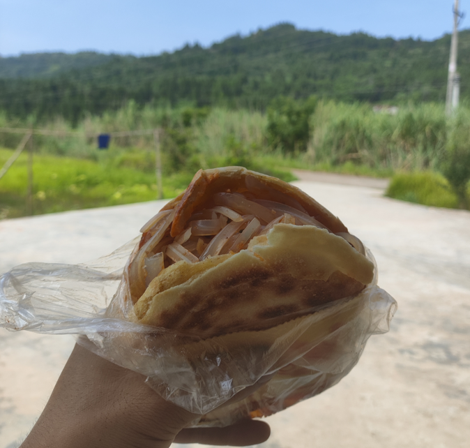 
秋天第一杯奶茶没喝到​那就来一套秋天第一套锅盔吧
-纯欲Mvp
-第1
张图片